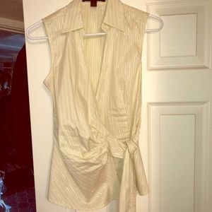 Women’s Express Design sleeveless blouse